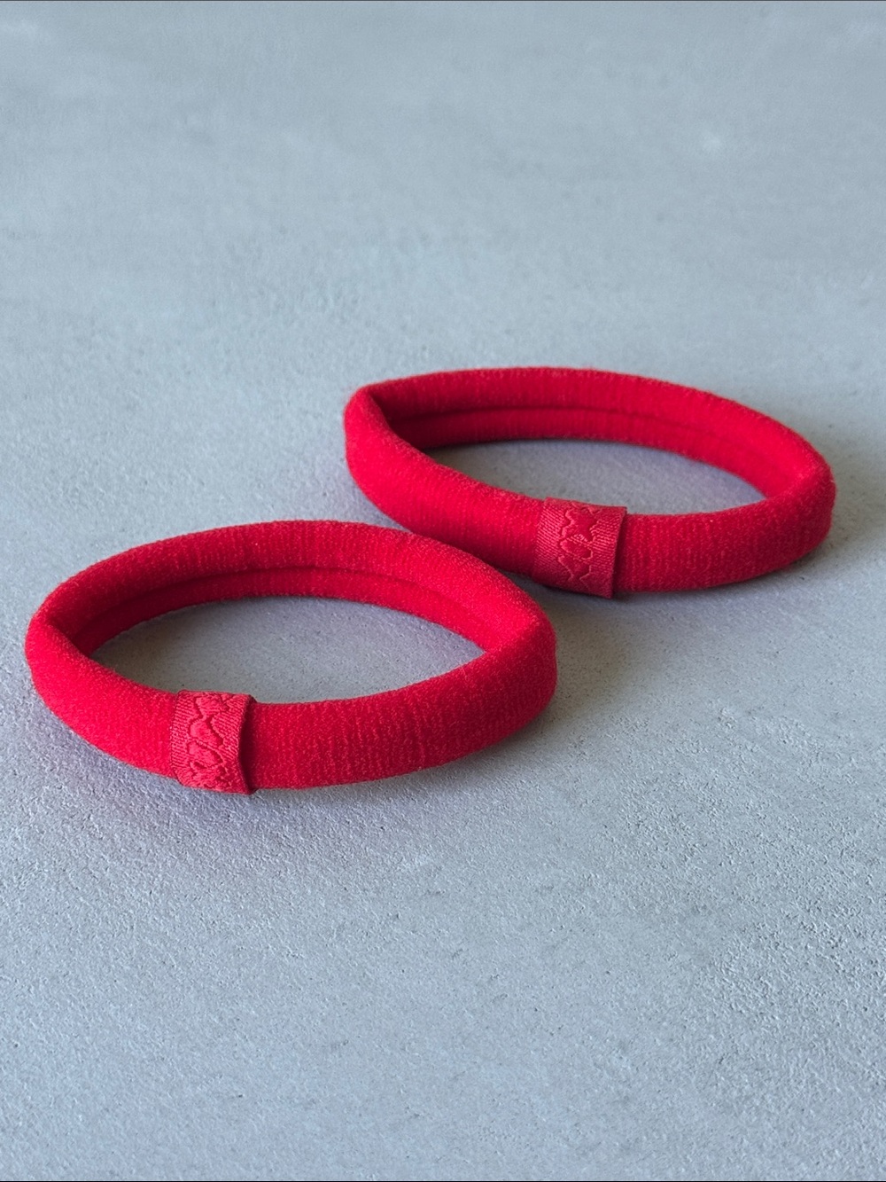 NWOT SKIMS SET OF 2 RED HAIR TIES